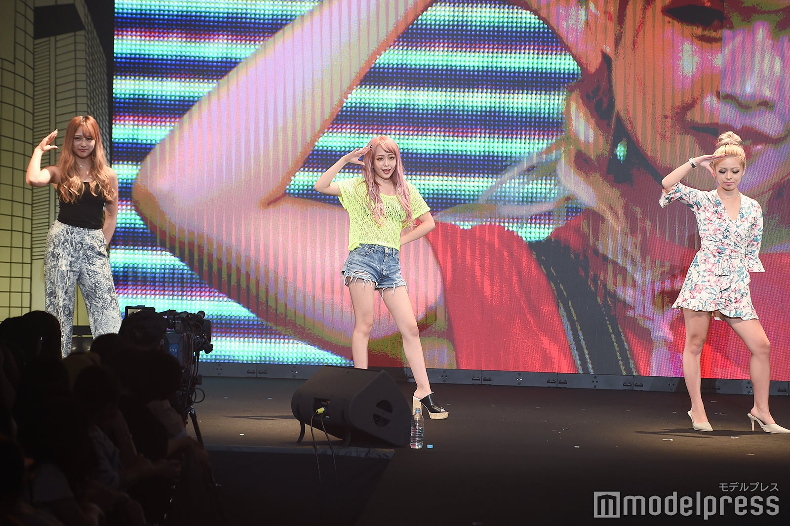 （C）モデルプレス