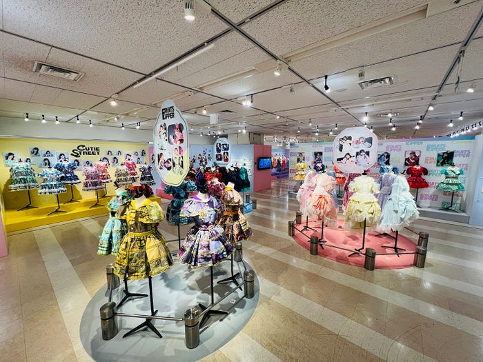 「~KAWAII LAB.衣装展~ KAWAII CLOSET in 大丸東京店」の様子(提供写真)