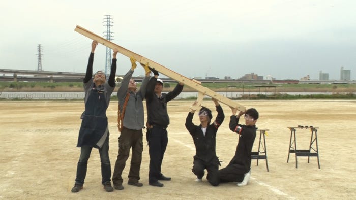 藤井流星&濱田崇裕がロング射的作りに挑戦(C)ABCテレビ