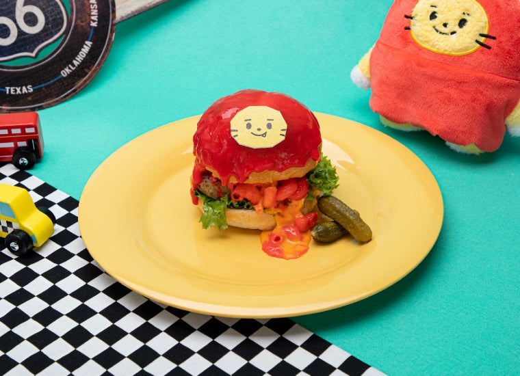 LAWOO マッカンチーズバーガー税込1,540円（C）TRUZ