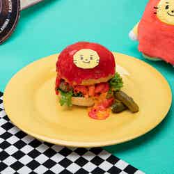 LAWOO マッカンチーズバーガー税込1,540円(C)TRUZ