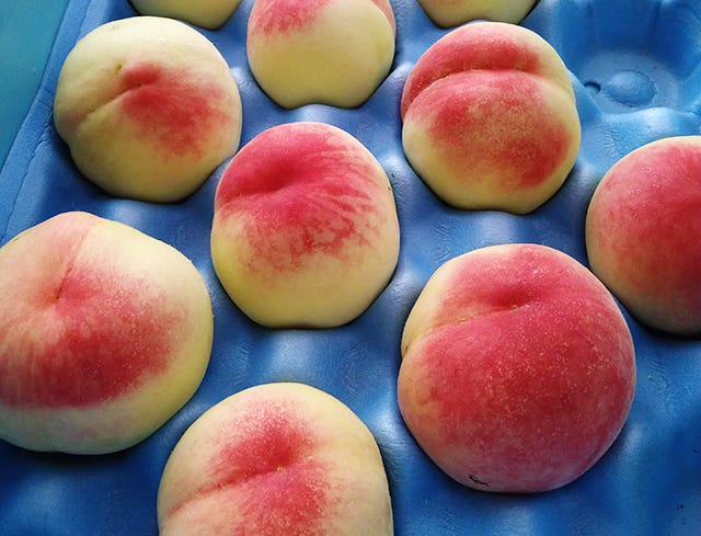 【9玉500円も!?】わざわざ買いに行く価値アリ！地元の人がおすすめする「和歌山の桃」