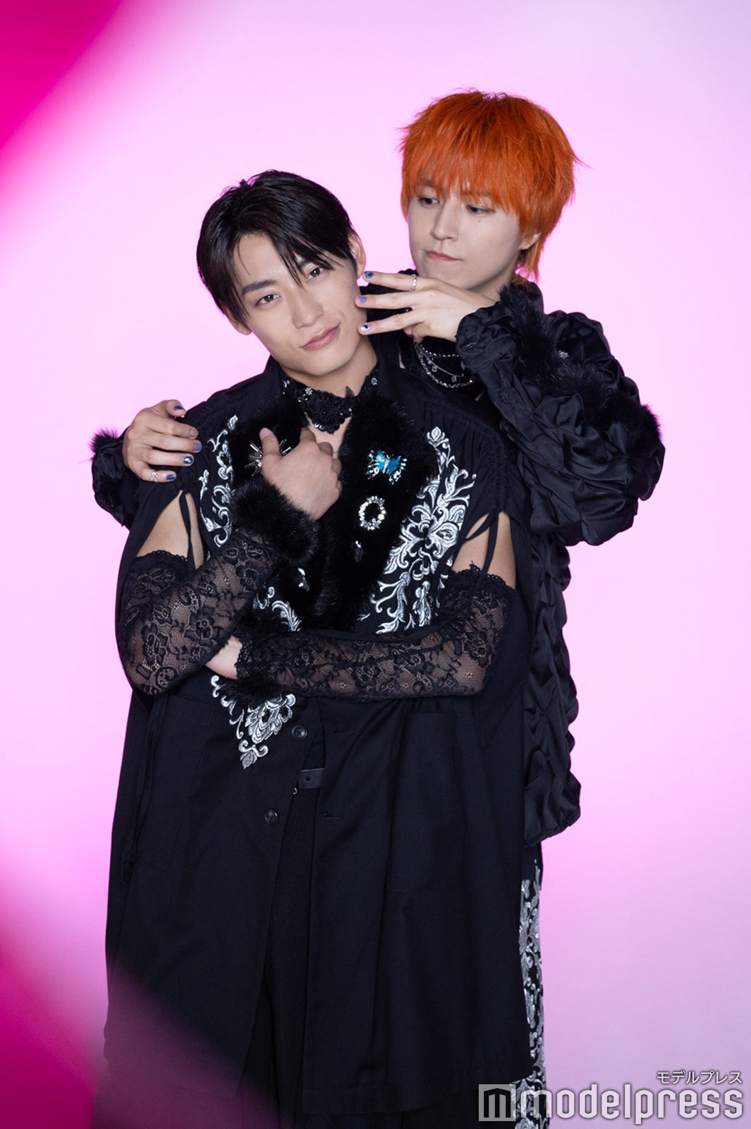 アロハ、タカシ（C）モデルプレス