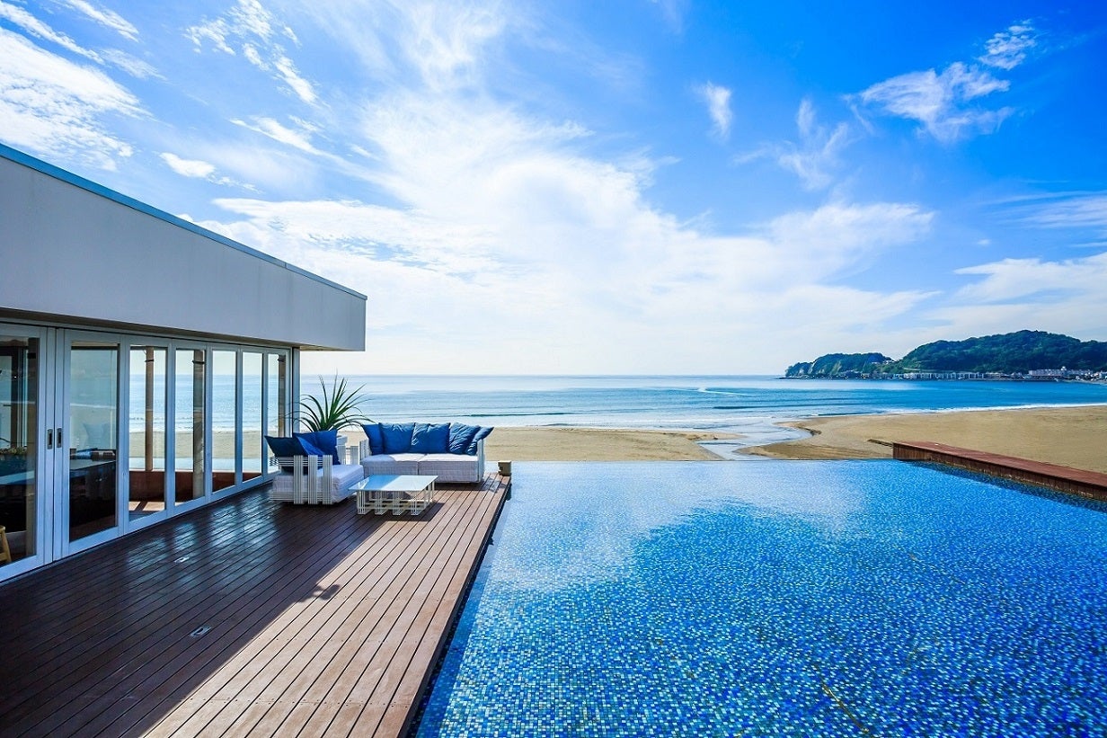 鎌倉の海が目の前！至福のランチタイムを／画像提供：株式会社ノバレーゼ