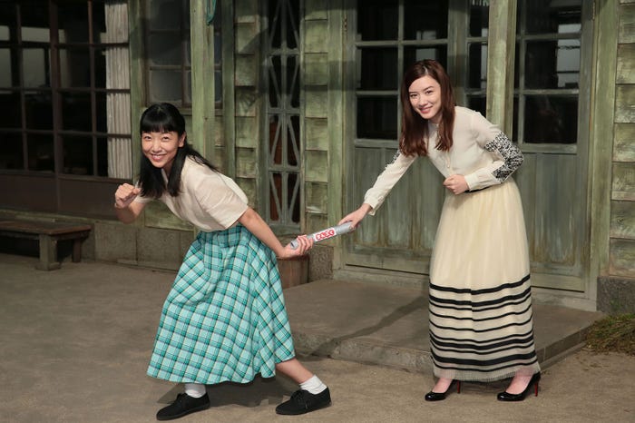 (左から)安藤サクラ、永野芽郁(写真提供:NHK)