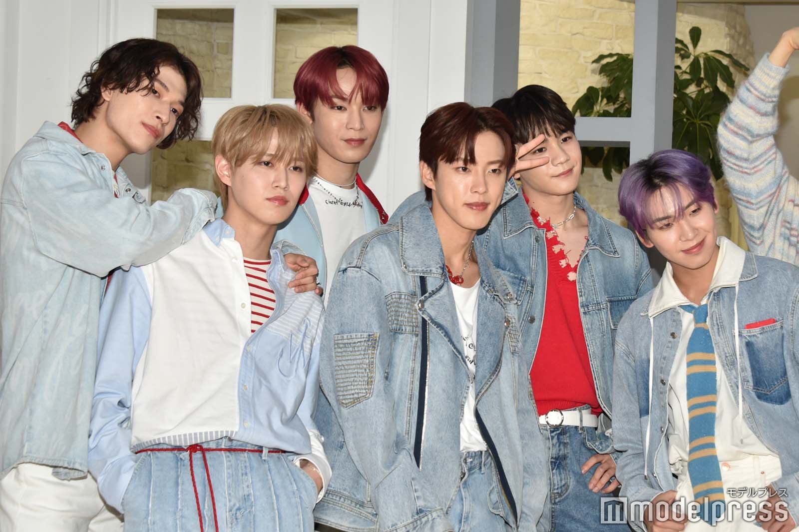 金城碧海、白岩瑠姫、與那城奨、河野純喜、豆原一成（C）モデルプレス