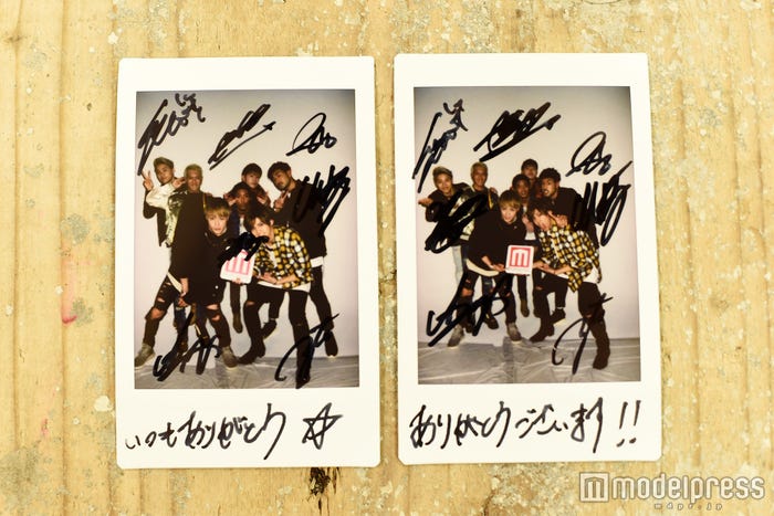 サイン入りチェキ