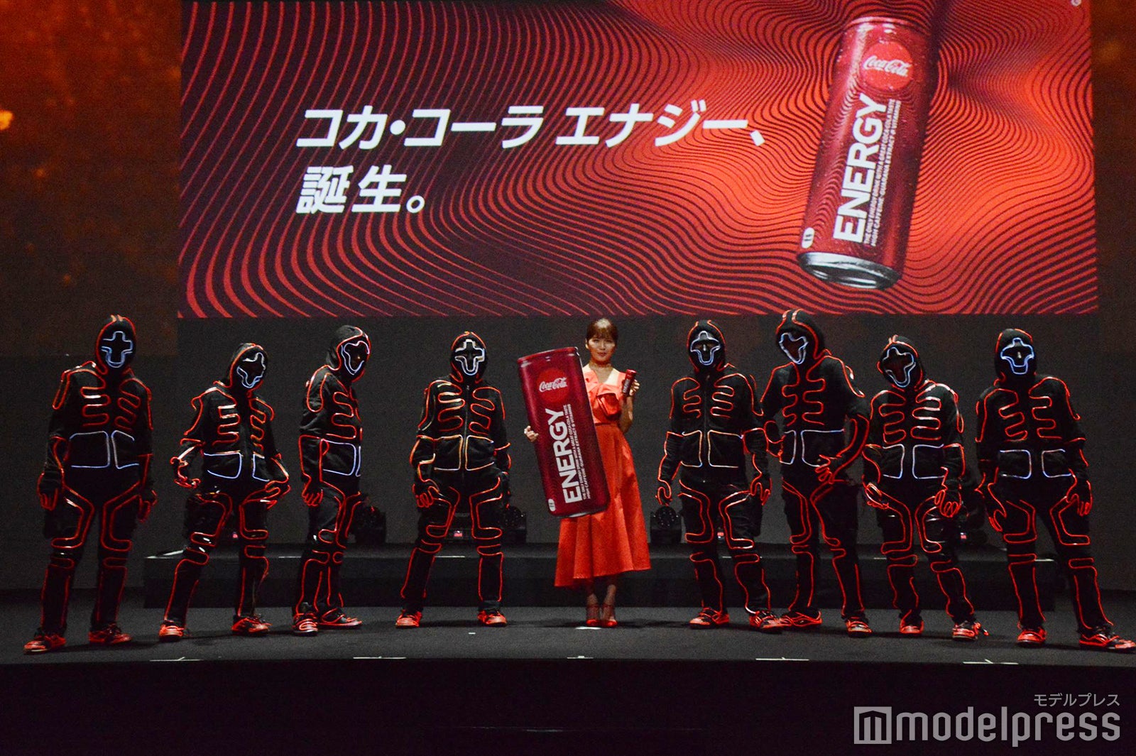 （中央）宇野実彩子（C）モデルプレス