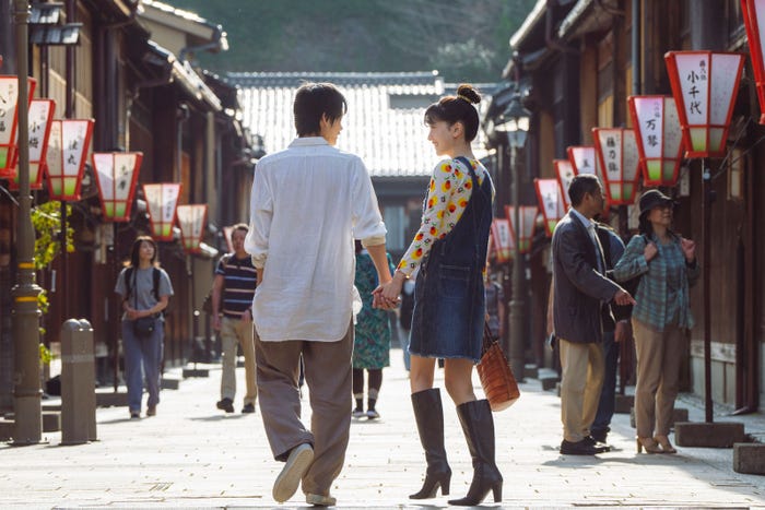 神尾楓珠、永野芽郁(C)東村アキコ/集英社(C)2025 映画「かくかくしかじか」製作委員会