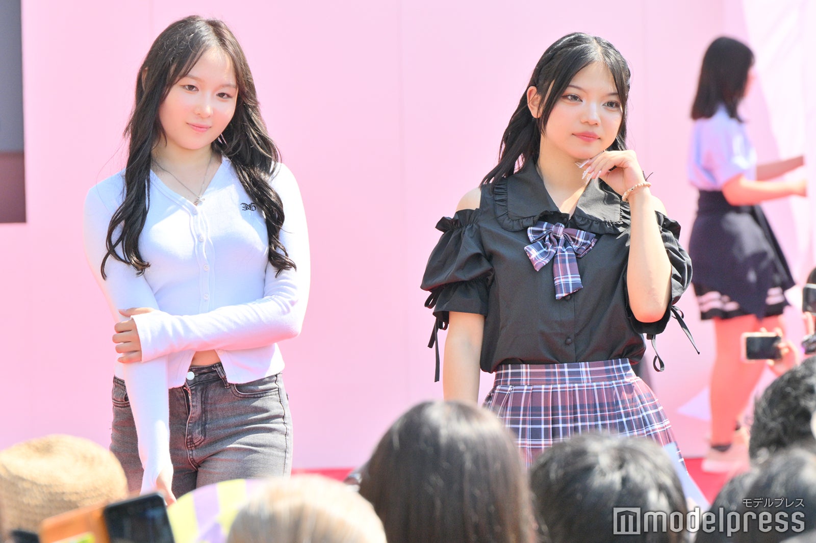 リバープレイスで行われたランウェイの様子（C）モデルプレス