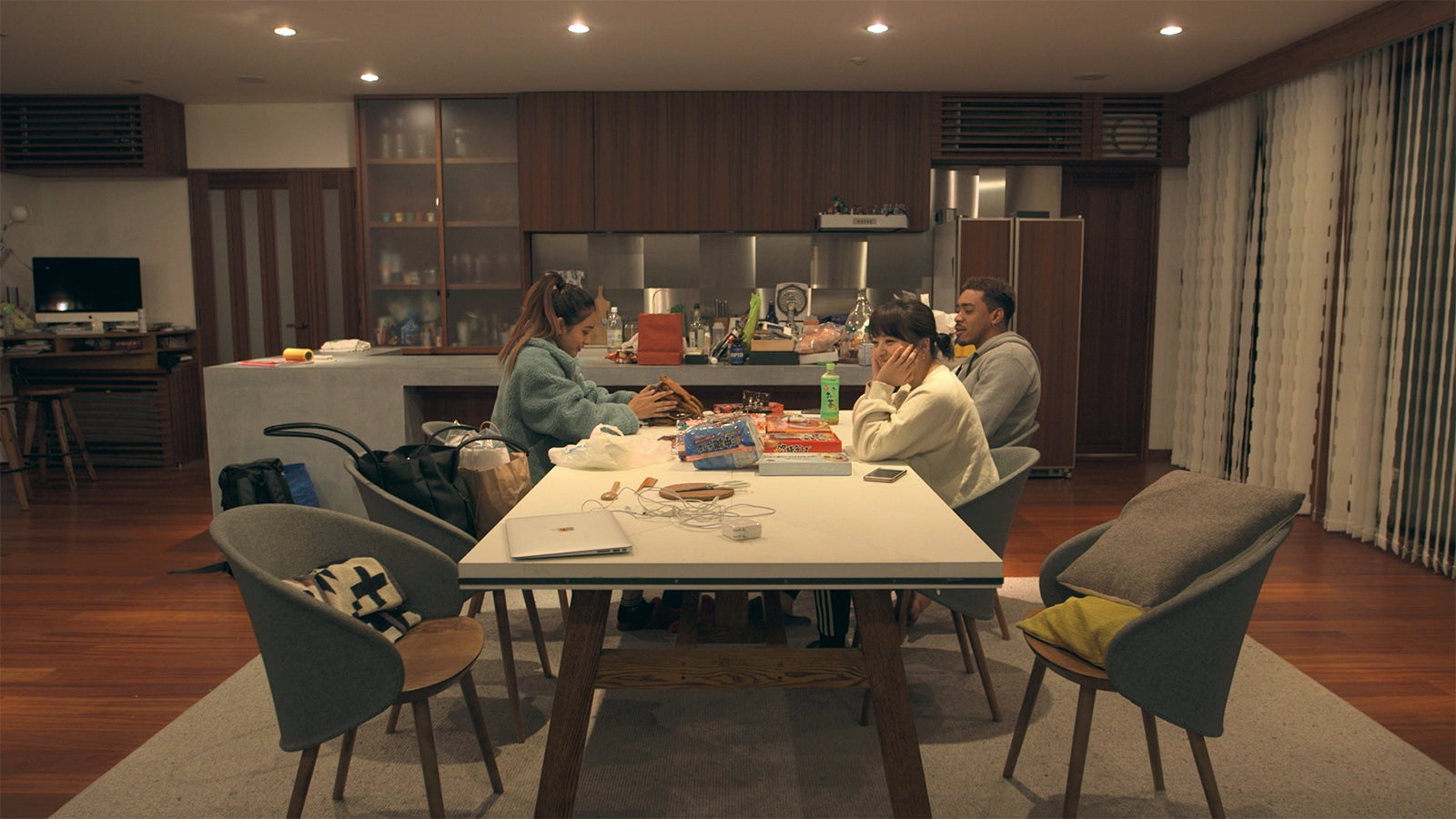 まや、優衣、愛大「TERRACE HOUSE OPENING NEW DOORS」46th WEEK（C）フジテレビ／イースト・エンタテインメント