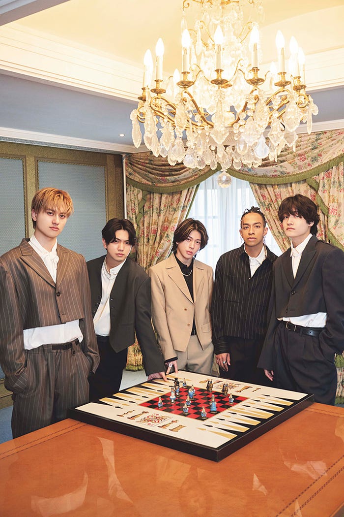 Aぇ! group(C)小学館/女性セブン/撮影:長田克也(aosora)