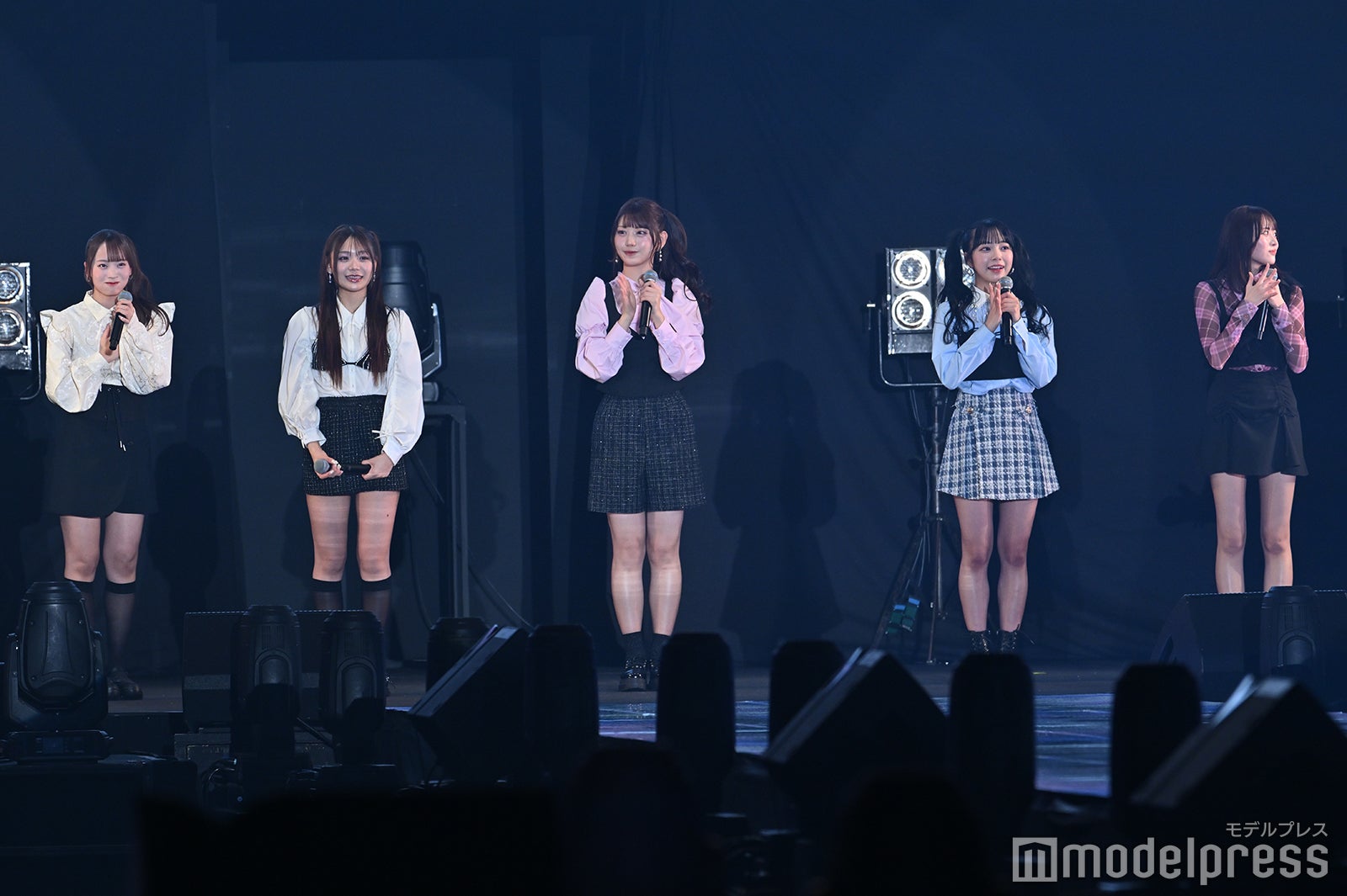 【推しの子】ステージ（C）モデルプレス