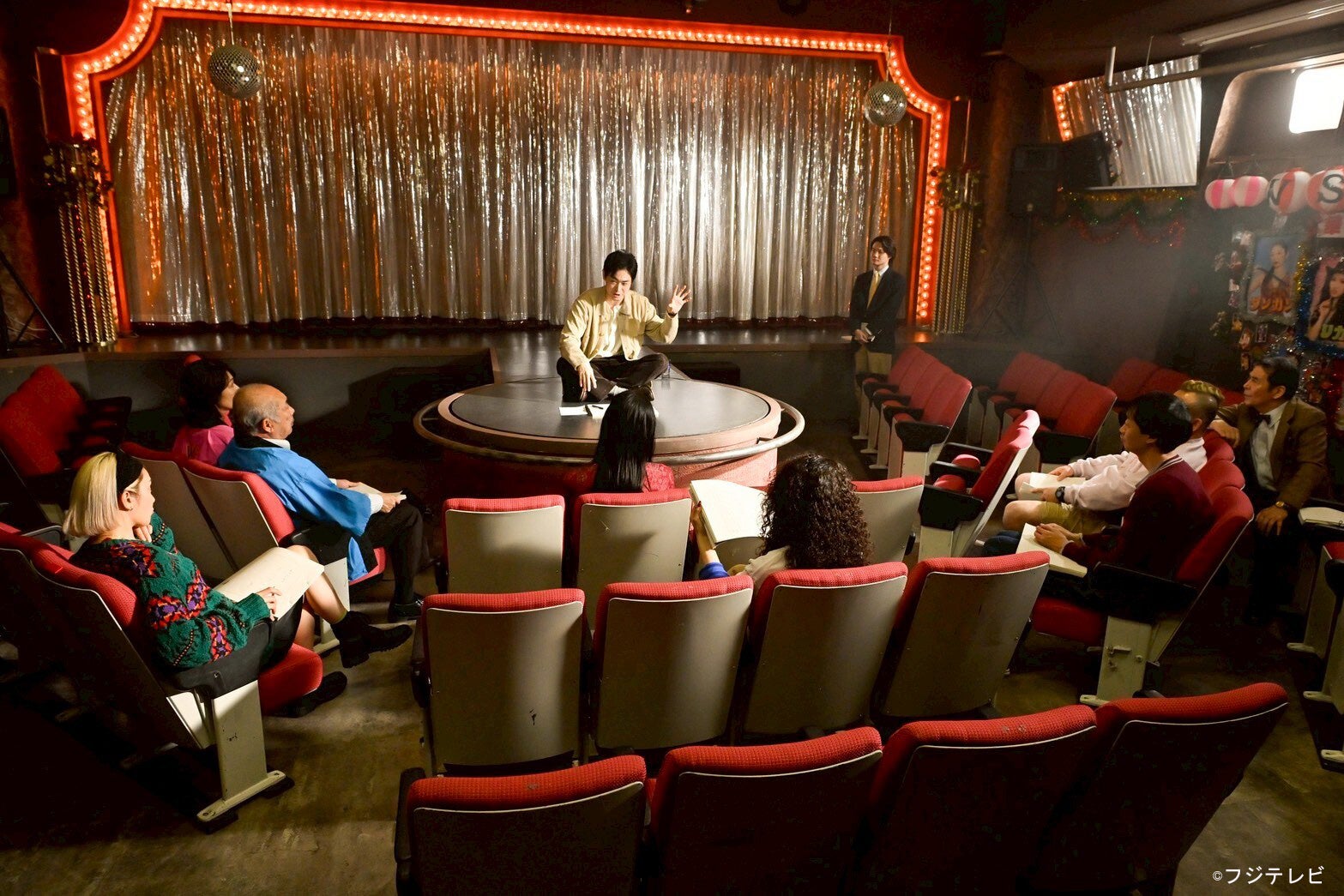 「もしもこの世が舞台なら、楽屋はどこにあるのだろう」（提供写真）