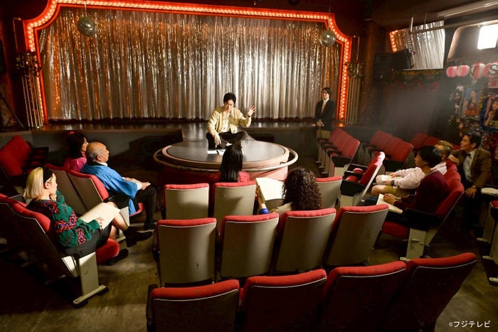 「もしもこの世が舞台なら、楽屋はどこにあるのだろう」(提供写真)