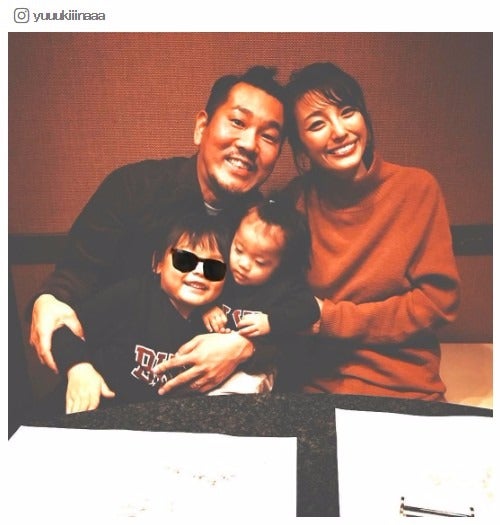 木下優樹菜、フジモンバースデーは家族4人で祝福 休日満喫姿に「ほっこり」