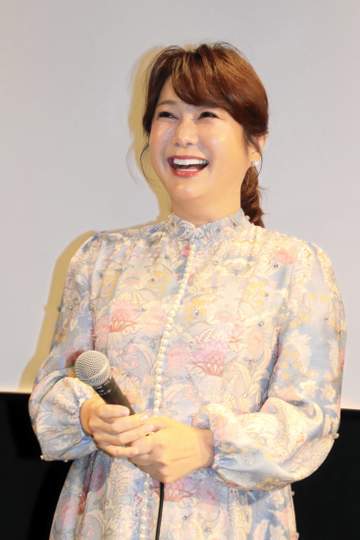 はるな愛 54歳で“母親デビュー”「なりたかったので、嬉しかった」 トランスジェンダー描くコメディー映画 地元大阪で舞台挨拶 客席の実母には直球質問「どうだった、ママ？私の演技は？」