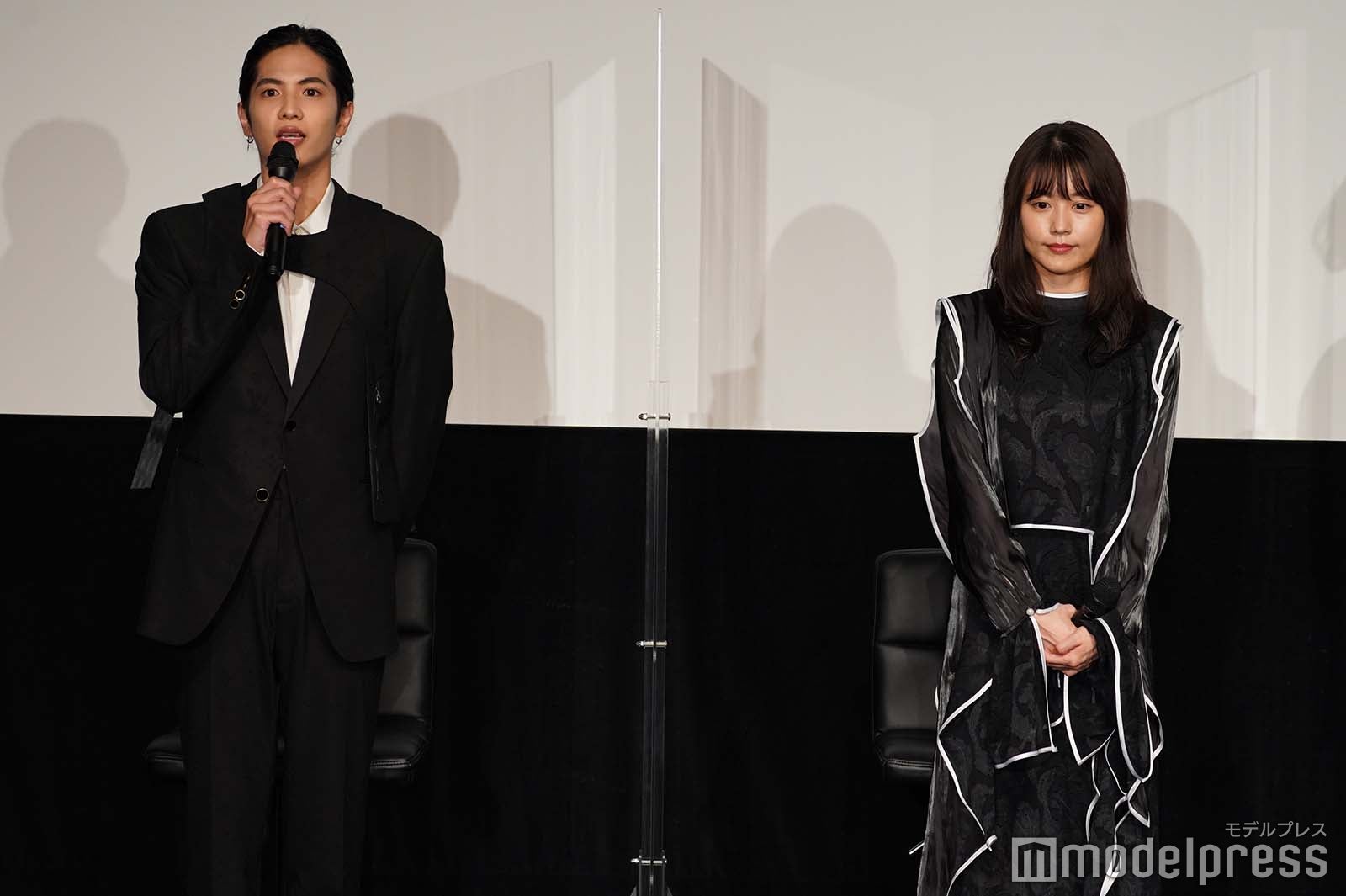 志尊淳、有村架純（C）モデルプレス