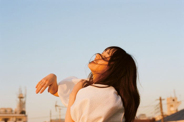 新垣結衣/写真:Taro Mizutani(C)マガジンハウス