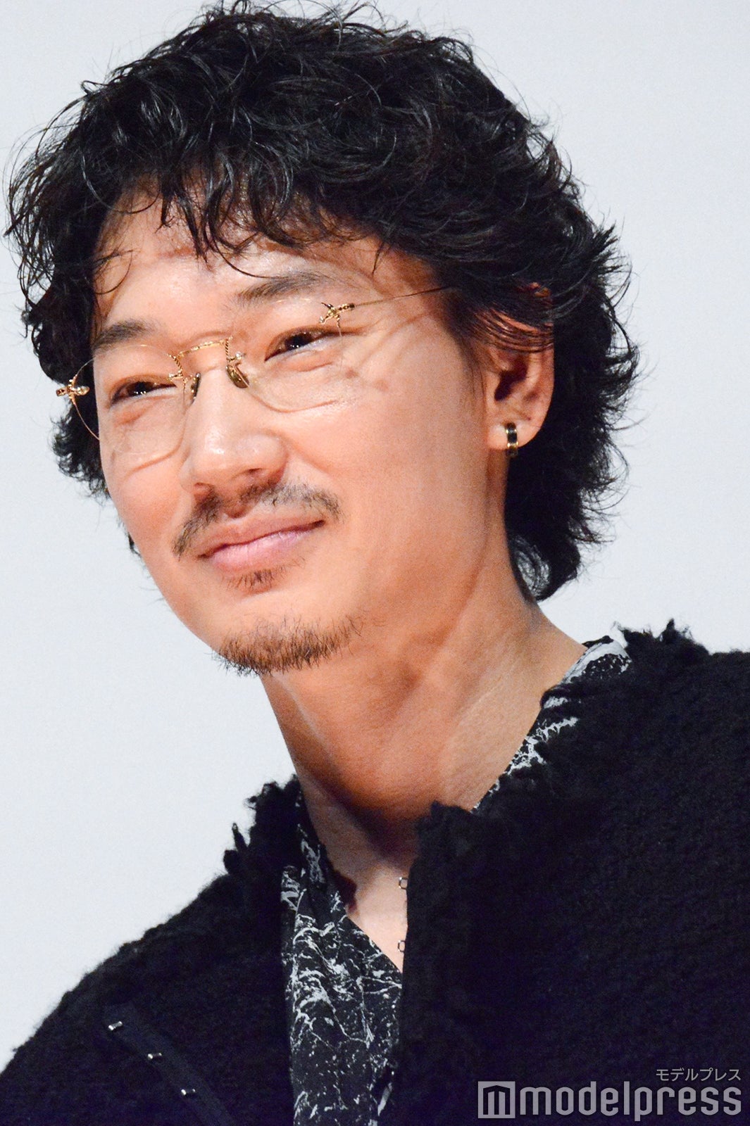 綾野剛（C）モデルプレス