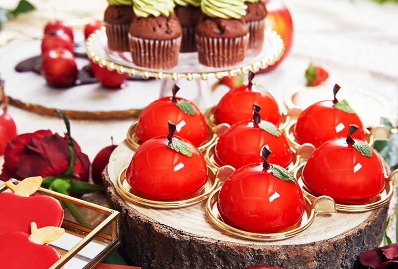 苺で目覚める白雪姫 ～ストロベリー フォレスト～／画像提供：ホテル インターコンチネンタル 東京ベイ