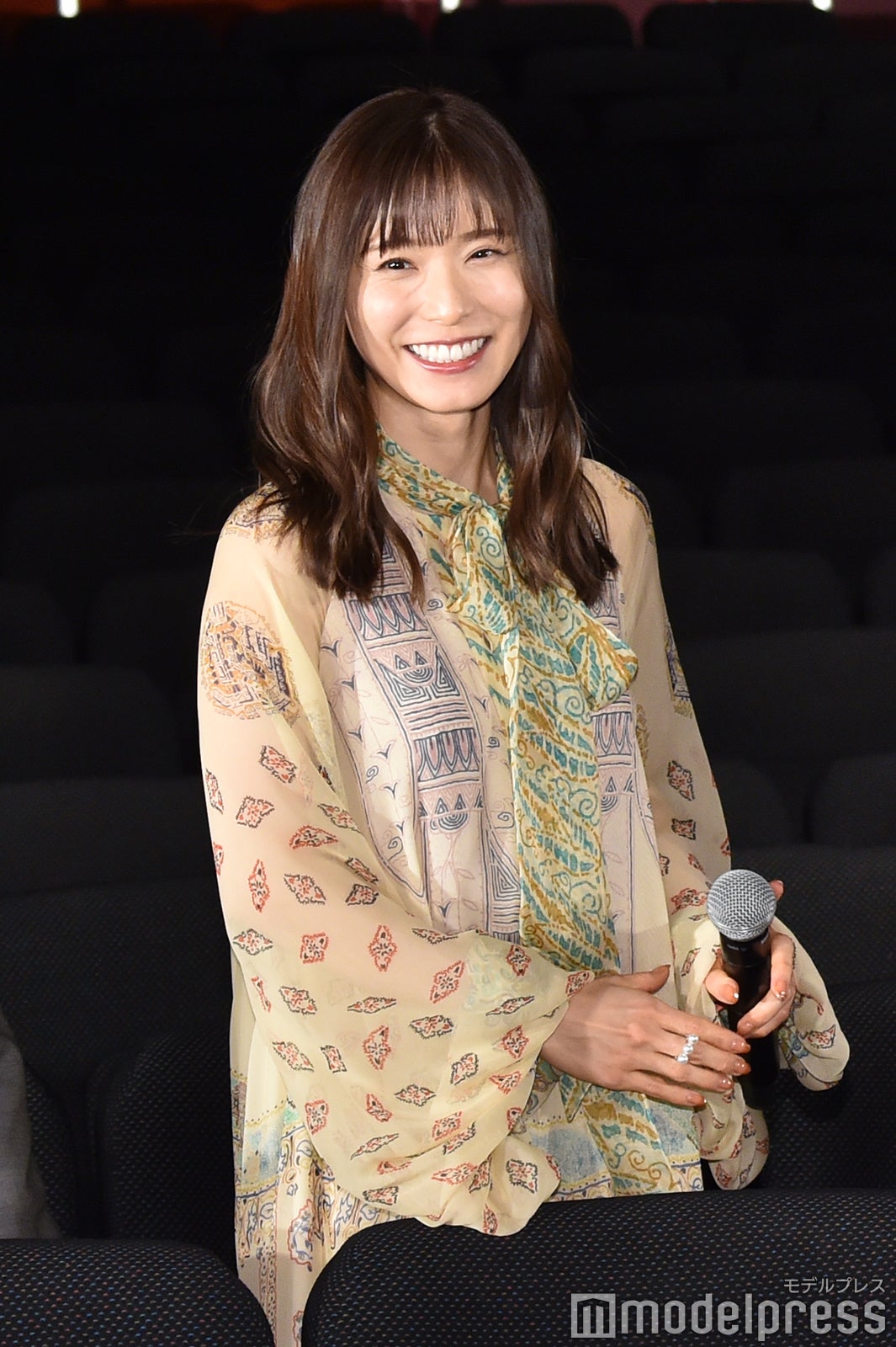 画像2/6) 松岡茉優、モー娘。楽屋で“神”鞘師里保に遭遇し混乱、号泣