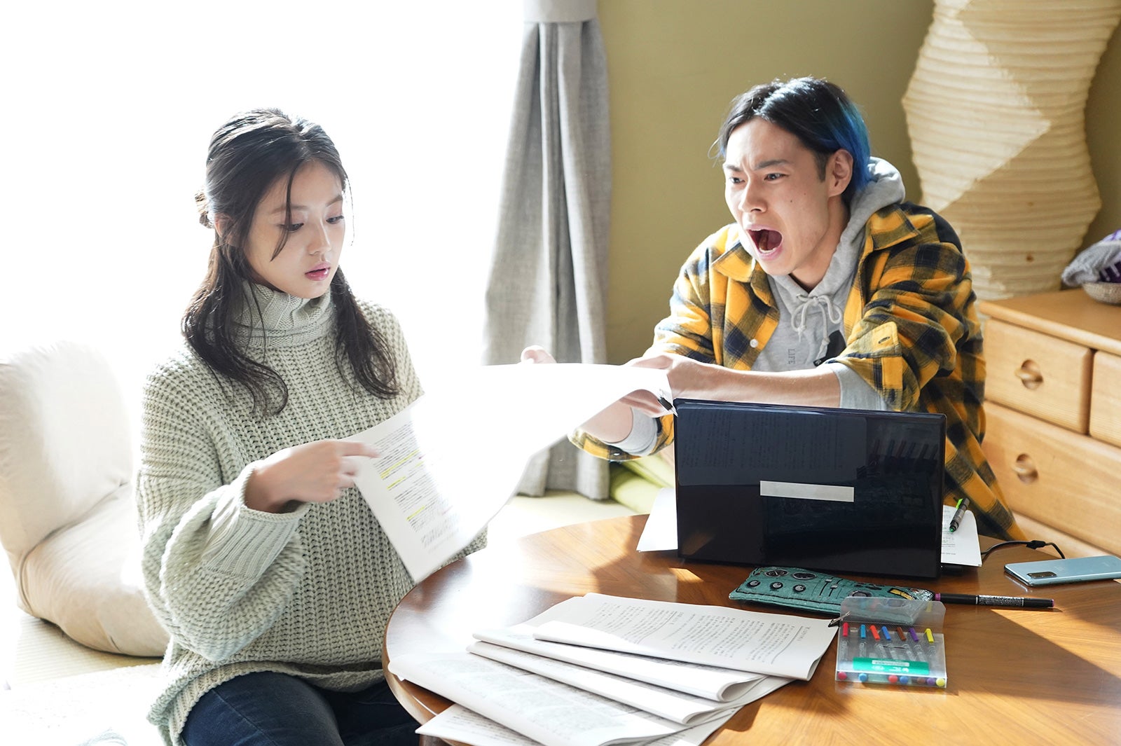 今田美桜、戸塚純貴「親バカ青春白書」第6話より（C）日本テレビ