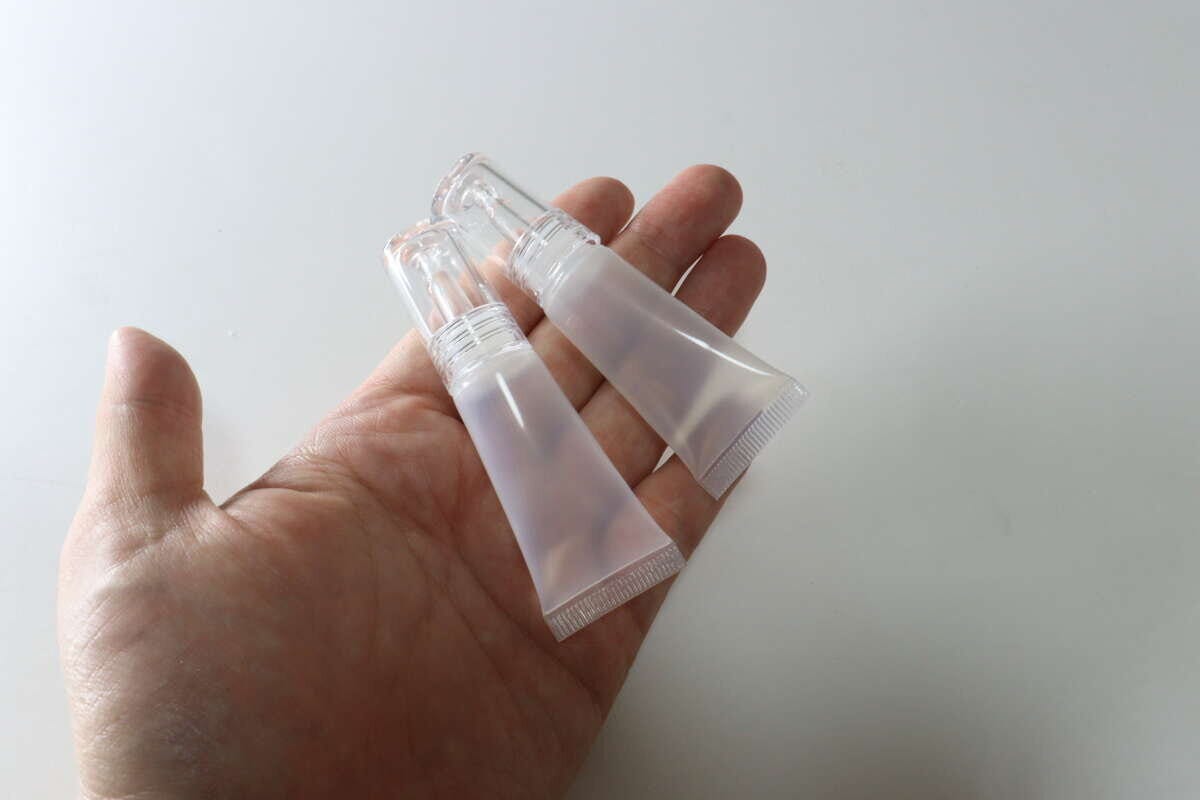 セリアの詰め替え用チューブボトルのビジュアル