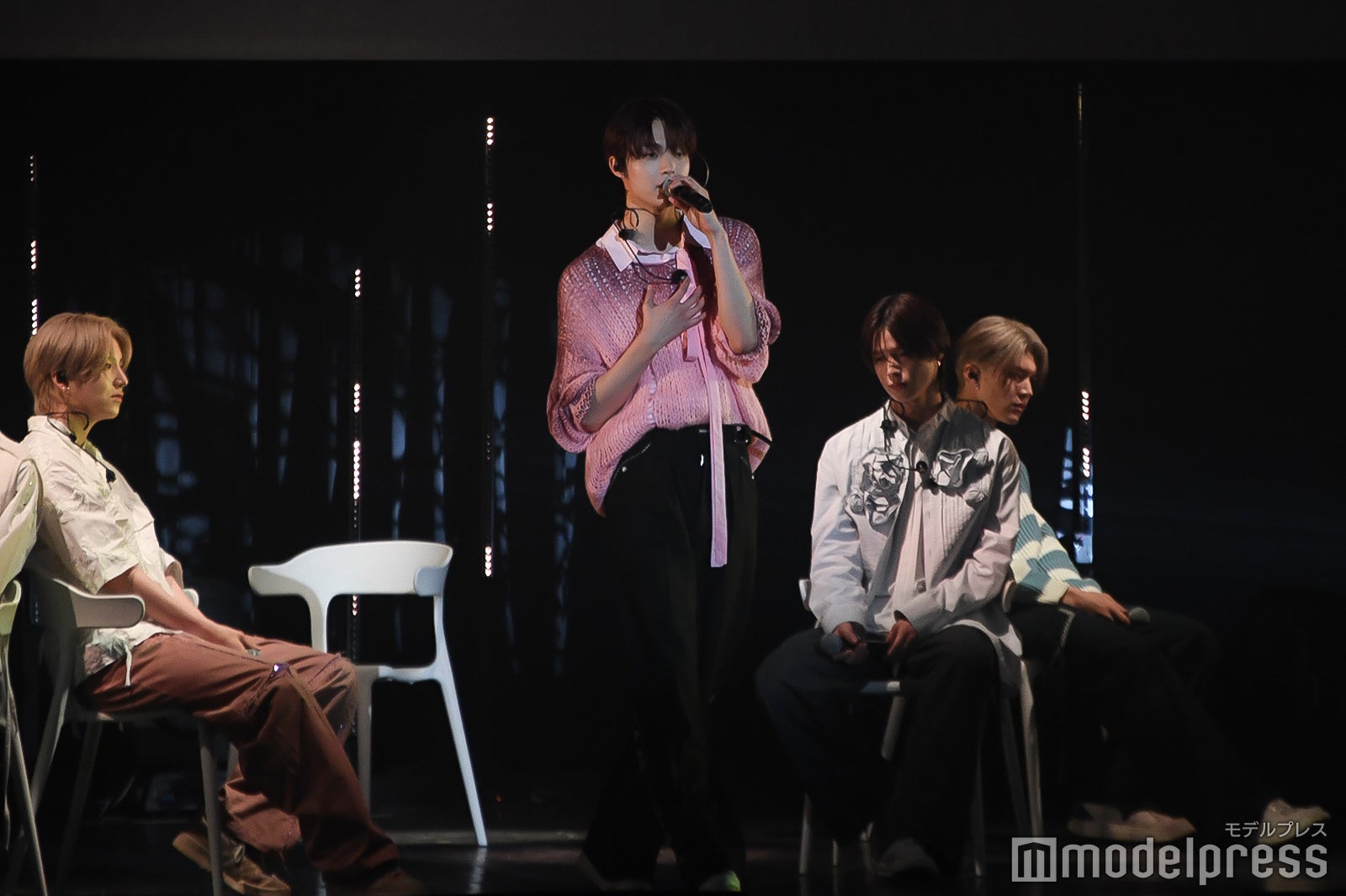 EJ／&TEAM「君にカエル （Maybe）」（C）モデルプレス