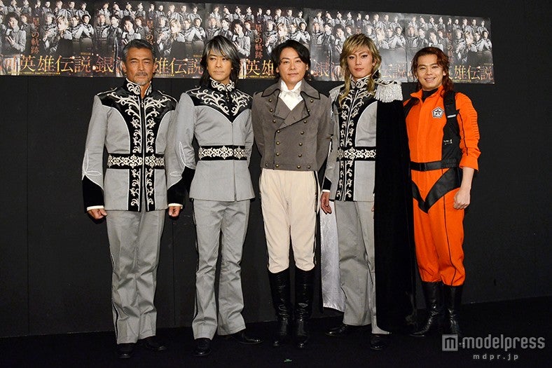 （左から）渡辺裕之、貴水博之、河村隆一、間宮祥太朗、中川晃教