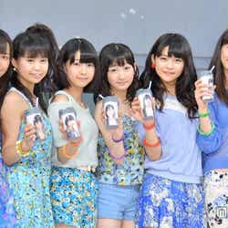 ハロー!プロジェクト所属の6人組アイドルグループ・Juice=Juice(ジュースジュース)(左から:宮崎由加、高木紗友希、大塚愛菜、宮本佳林、金澤朋子、植村あかり)