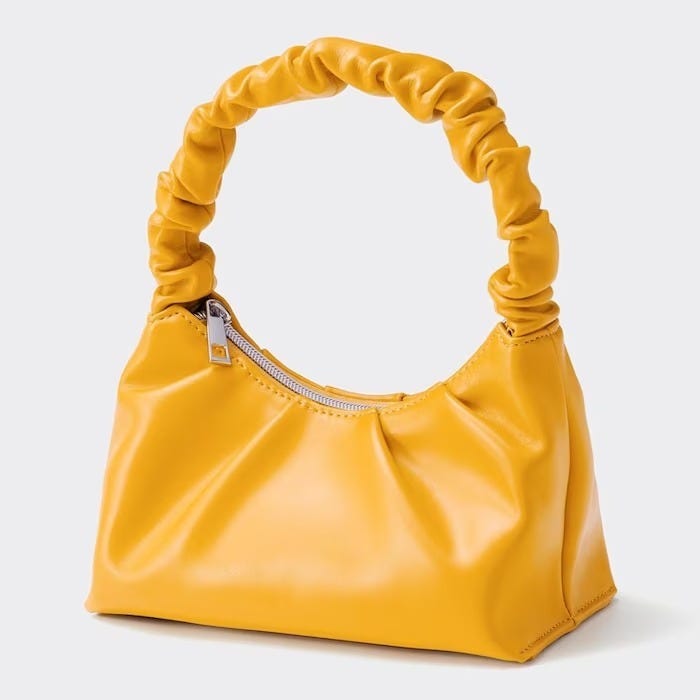 GU　名品バッグ　￥2,000以下　シャーリングワンハンドルバッグ
