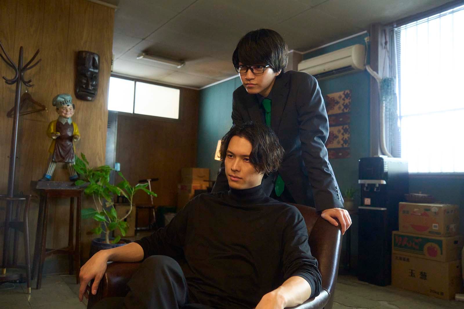 松村北斗、西畑大吾「ノッキンオン・ロックドドア」（C）テレビ朝日