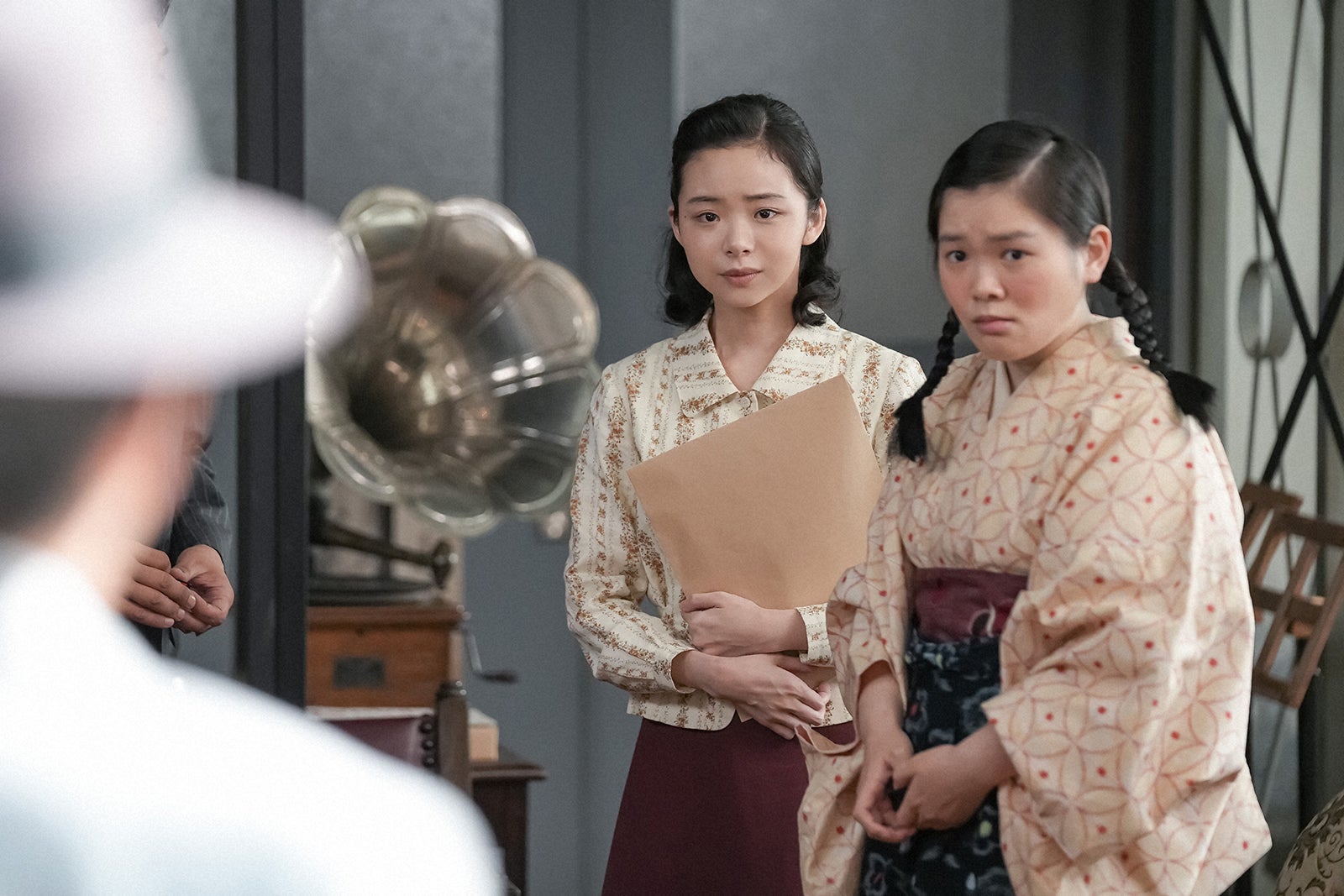 黒田有、趣里、富田望生「ブギウギ」第54話（C）NHK