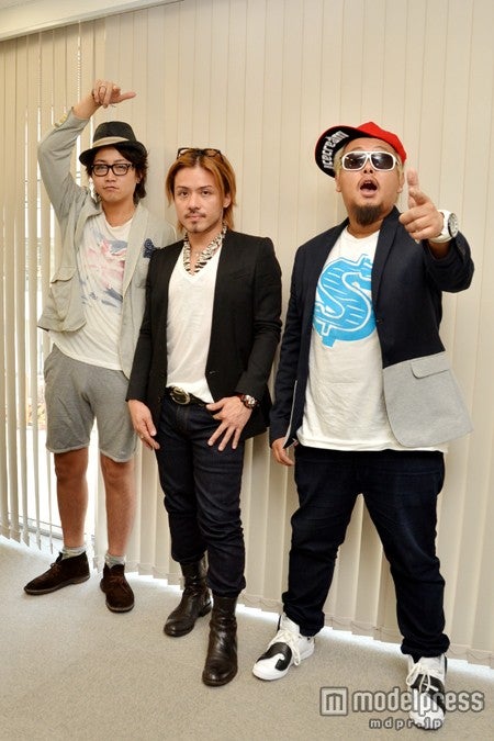 DJ GEORGIA（左）JUN（央）SHIN（右）