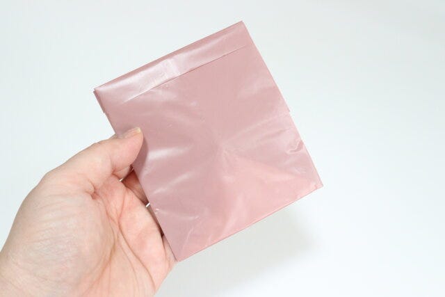 セリア　自立型卓上ゴミ袋