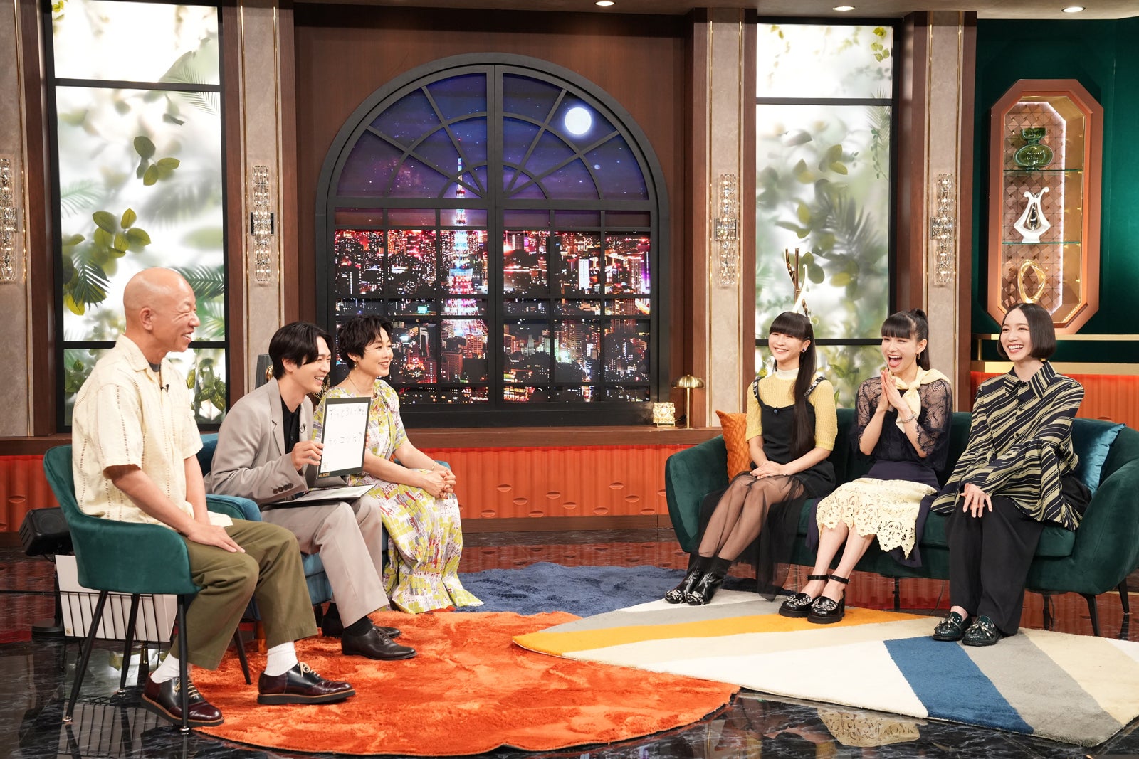 小峠英二、松下洸平、有働由美子、Perfume（C）日本テレビ