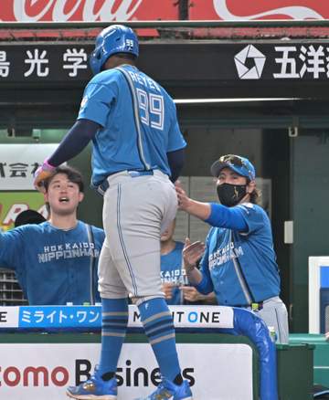 日本ハム・新庄監督「選手に聞いてちょうだい！」 投打かみ合い快勝 連敗2でストップ 球団通じてコメント