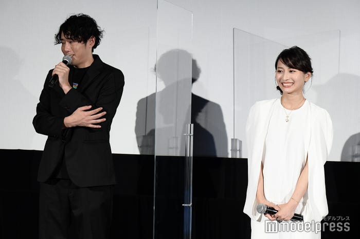 藤井道人監督、ロン・モンロウ (C)モデルプレス