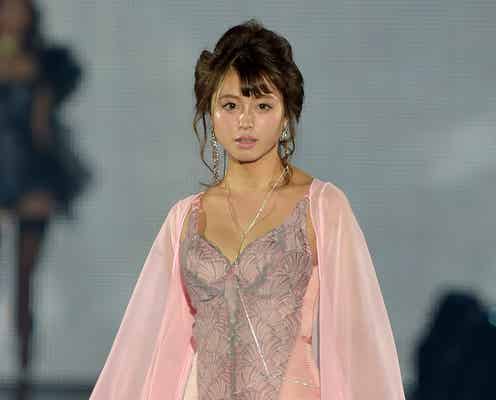 大川藍、ランジェリー姿がまるで天女 美バストにうっとり<関コレ2017S/S>