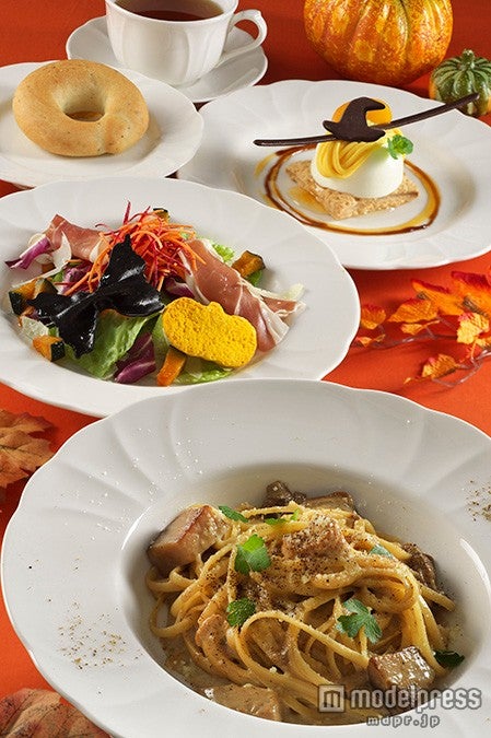 TDL：「イーストサイド・カフェ」スペシャルコース￥2570（C）Disney