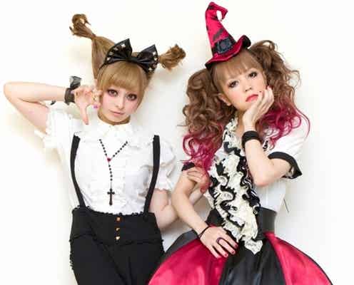 きゃりーぱみゅぱみゅ、ティム・バートン風仮装でハロウィンパーティーに登場