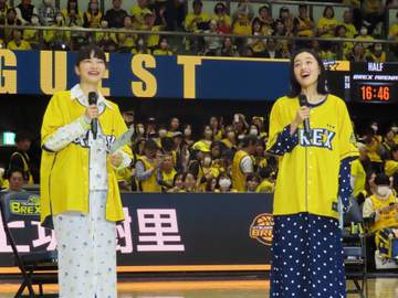 朝ドラ主演の見上愛、上坂樹里が宇都宮でトークイベント 上坂は宇都宮の餃子を堪能して笑顔「たらふくいただきました」