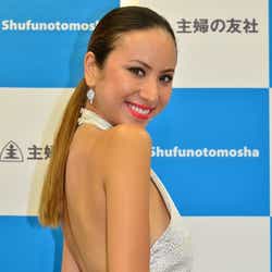 モデルプレス - 背中ザックリSEXYドレスで登場の道端アンジェリカ、宮崎駿監督の引退にコメント