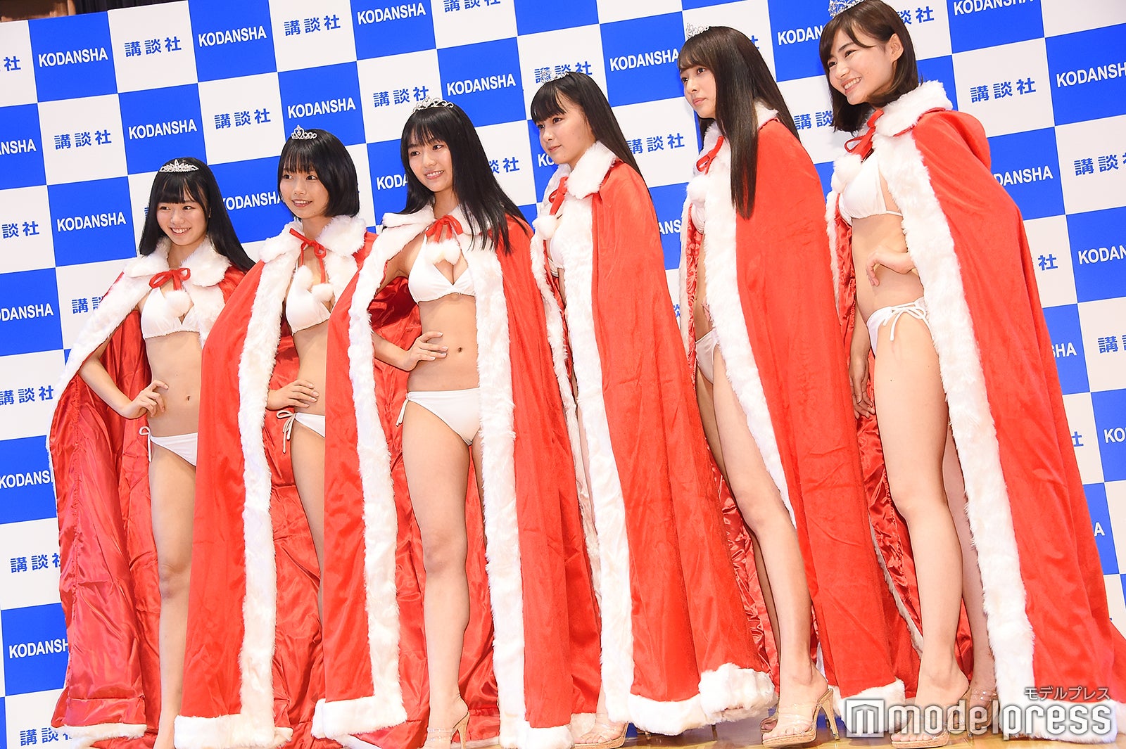 （左から）ぴーぴる、夏目綾、豊田ルナ、吉澤遥奈、山口はのん、桜田茉央 （C）モデルプレス