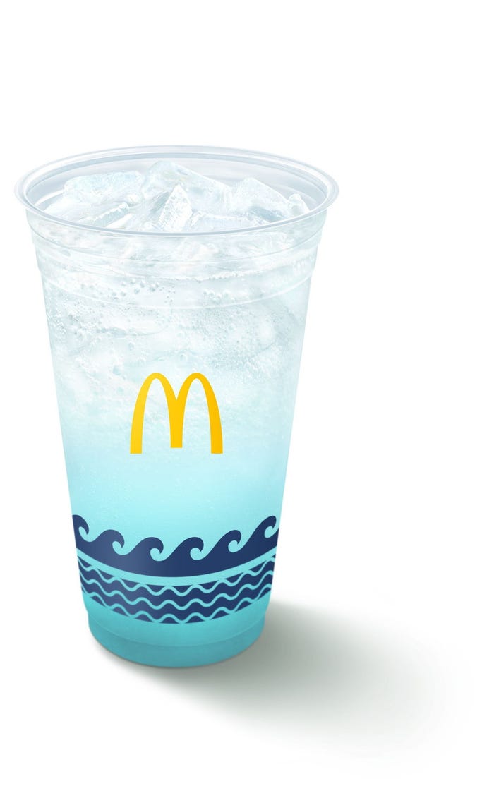 マックフィズ(R) なみ色ヨーグルト味/画像提供:日本マクドナルド