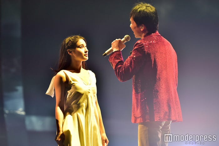 土屋太鳳、郷ひろみ(C)モデルプレス