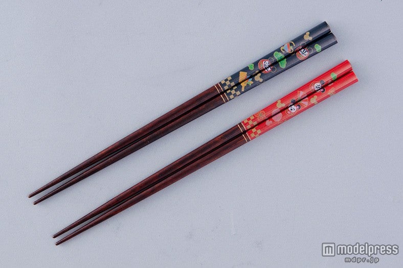 はしセット￥1800／（C）Disney