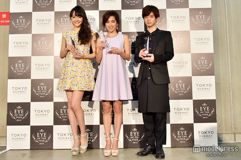 （左より）松井愛莉、中村アン、千葉雄大