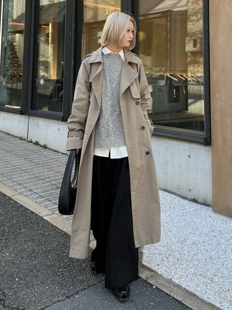 トラッドな冬スタイル 2025冬レディースグレーニットトラッドな冬スタイル